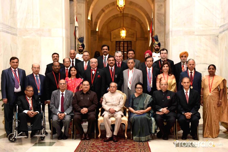 presidentpranabmukherjeepresentsbcroynationalawards